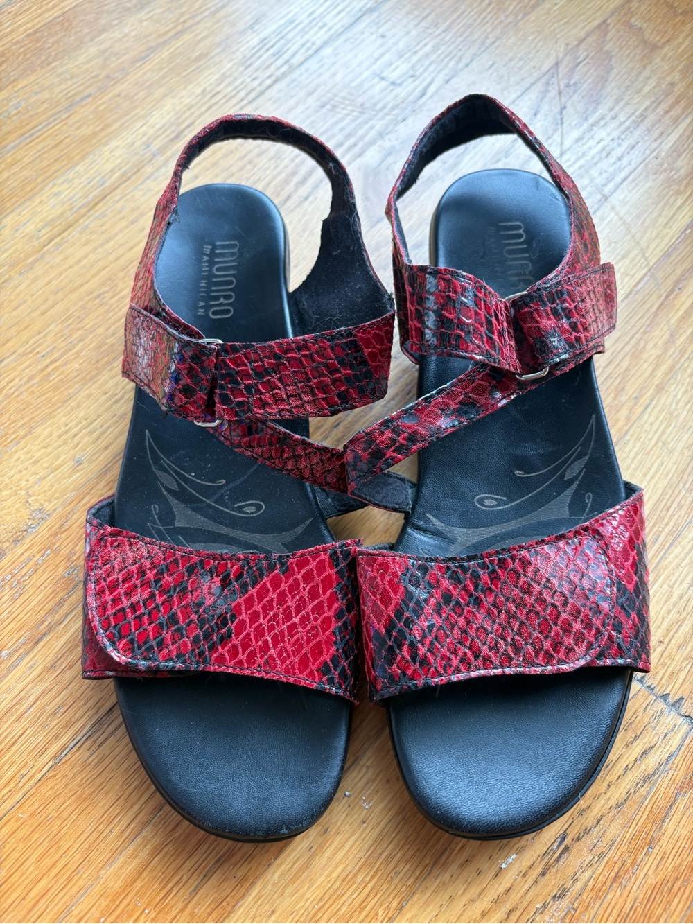 Munro Red and Black Snakeskin-Print Women's Adjustable Sandals